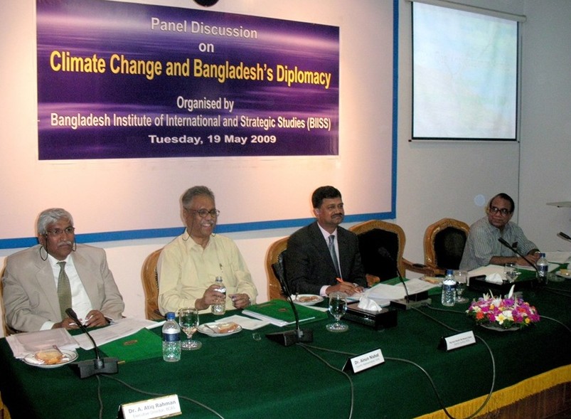 Panel Discussion on Climate Change and Bangladesh's Diplomacy on 19 May 2009
